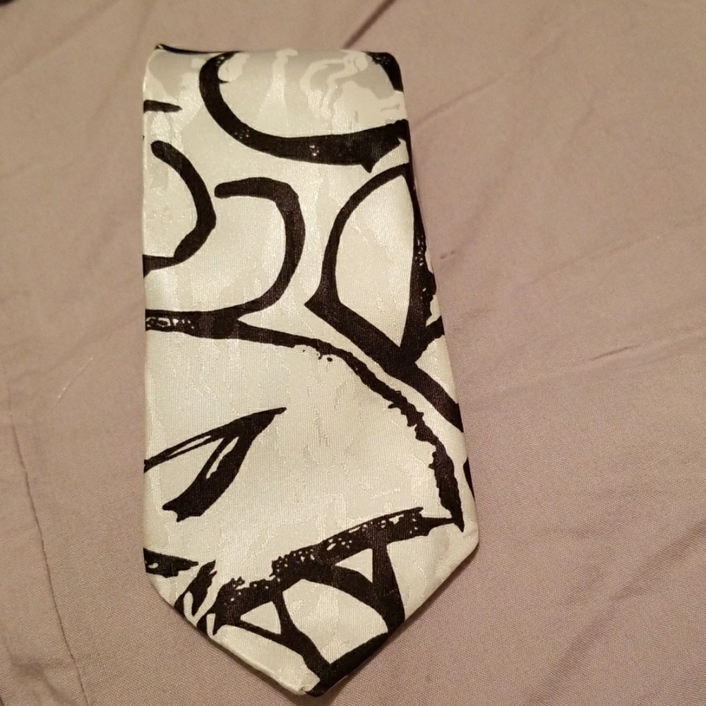 Neck tie with pocket square
